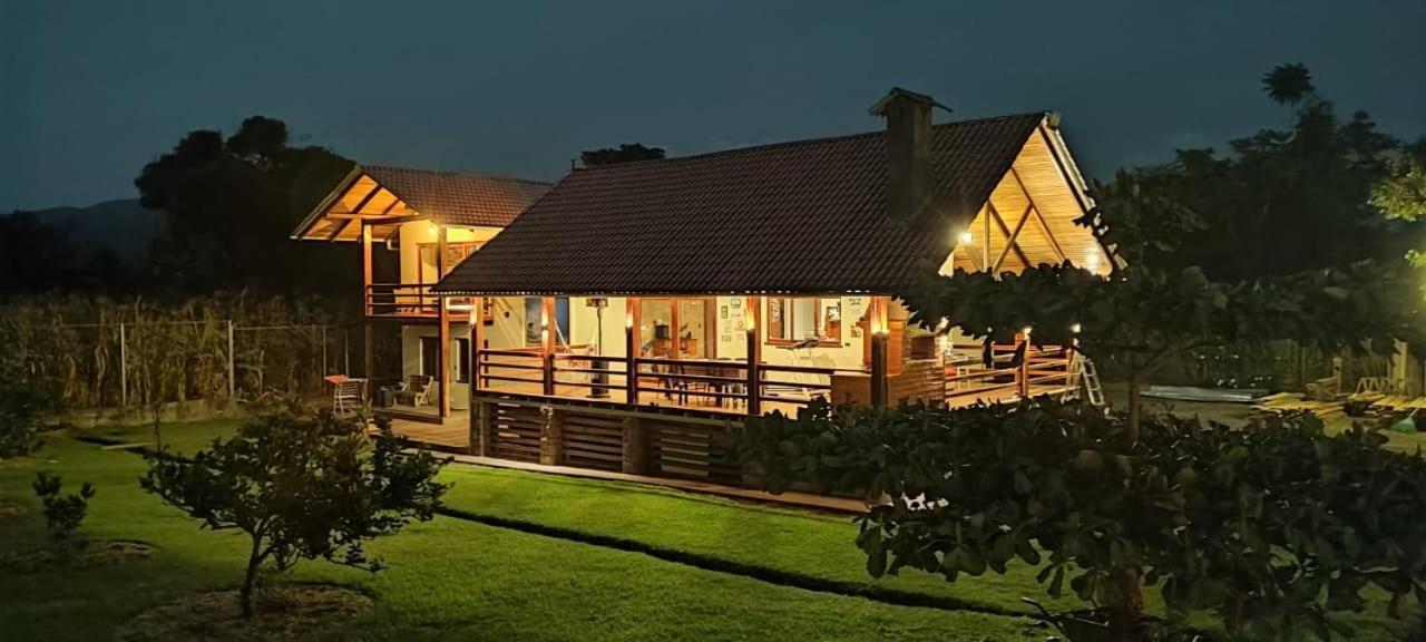 Quinta Isabel, Casa De Huespedes & Cafeteria Bed & Breakfast Macas Dış mekan fotoğraf
